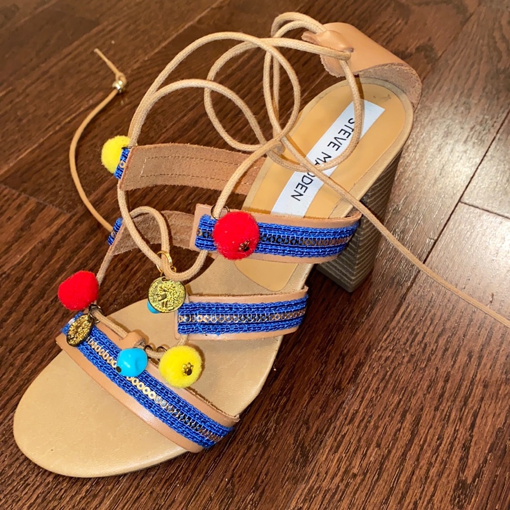 NWOT Steve Madden strapped heels